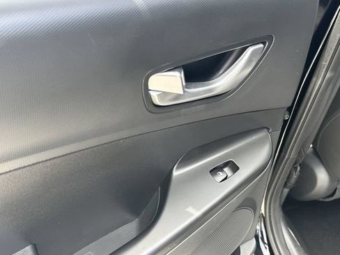 Certified 2023 Hyundai Kona SEL w/ Convenience Package FWD image 12