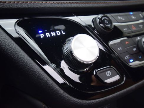 New 2026 Chrysler Pacifica Pinnacle image 24