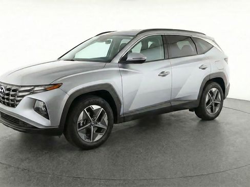 Used 2025 Hyundai Tucson SEL AWD/4WD image 3