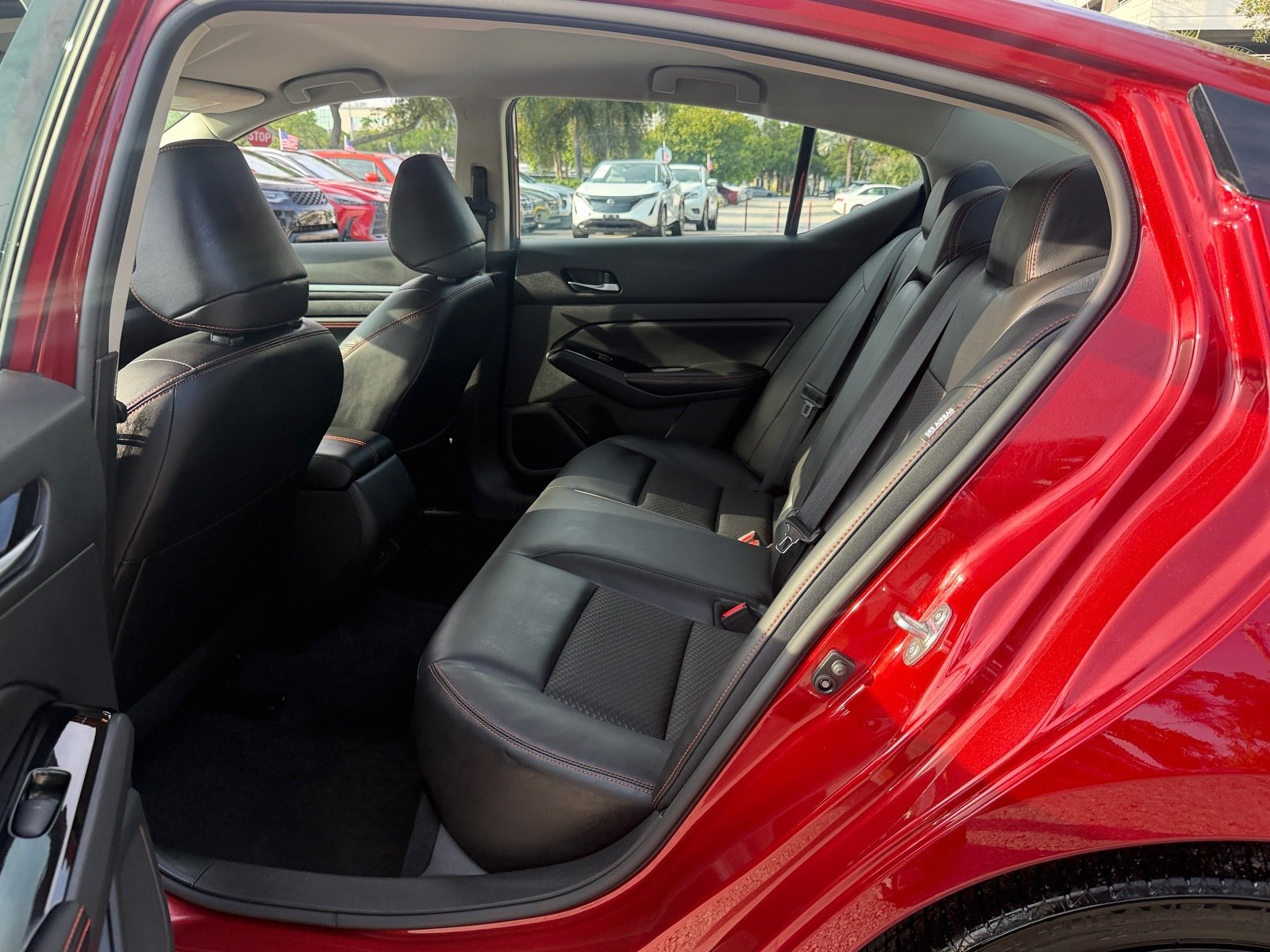 Certified 2023 Nissan Altima 2.5 SR FWD image 11