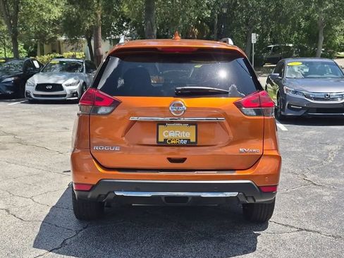 Used 2019 Nissan Rogue SV w/ Sun & Sound Touring Package AWD/4WD image 6