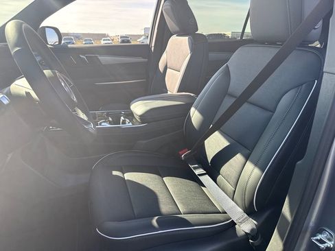 New 2026 Buick Enclave Preferred w/ Power Package AWD/4WD image 17