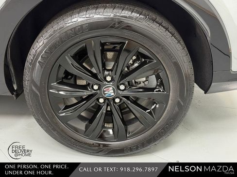 Used 2025 Buick Envista Sport Touring w/ Convenience II Package FWD image 12