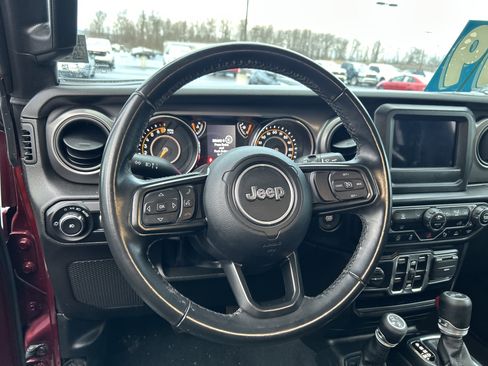 Used 2022 Jeep Wrangler Unlimited Sport image 14