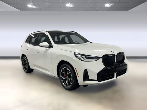 Used 2026 BMW X3 xDrive30i w/ M Sport Package AWD/4WD image 6