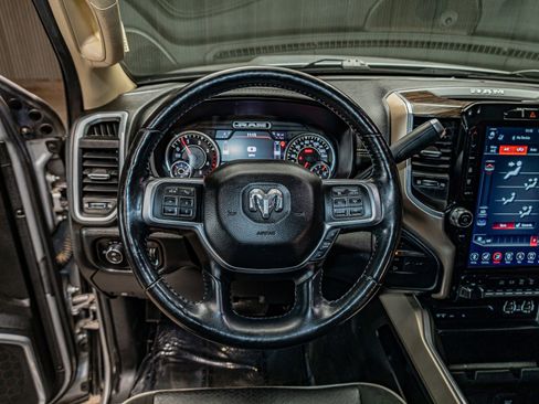 Used 2019 RAM 2500 Laramie AWD/4WD image 13