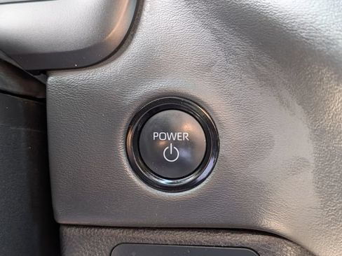 Used 2025 Toyota Tundra Platinum AWD/4WD image 18
