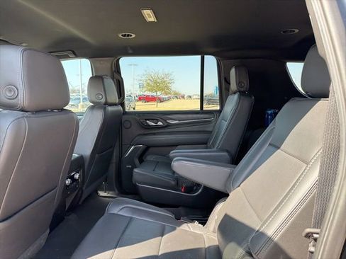 Used 2021 GMC Yukon XL Denali image 30