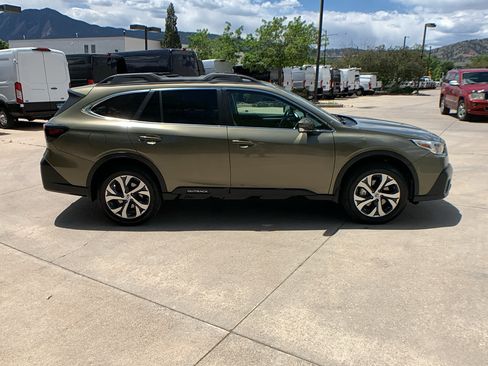 Used 2021 Subaru Outback Limited XT w/ Popular Package #2 AWD/4WD image 6