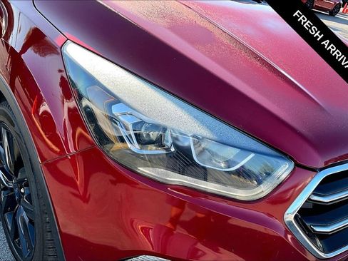 Used 2019 Ford Escape SE FWD image 30