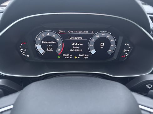 Used 2022 Audi Q3 2.0T Premium w/ Convenience Package image 27