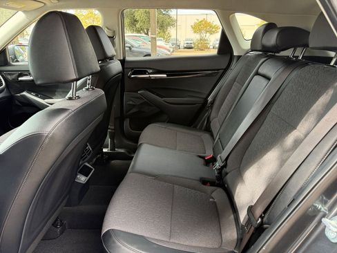 Used 2025 Kia Seltos S image 25