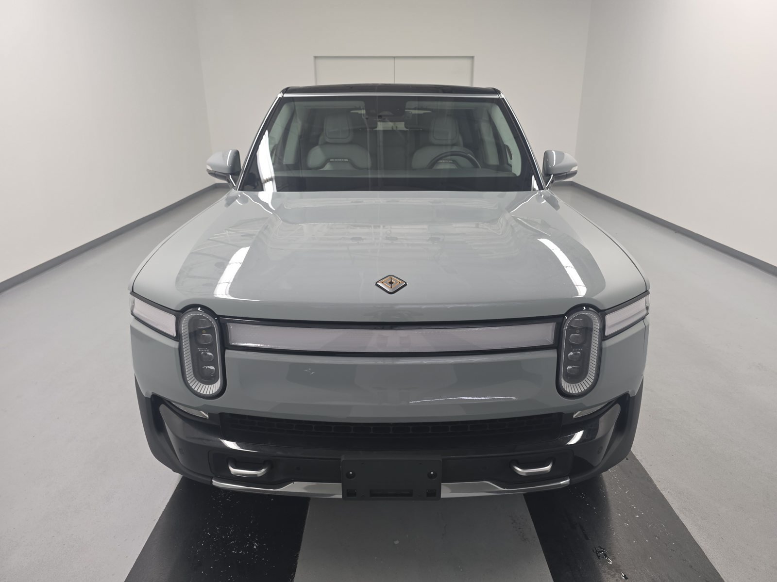 Used 2023 Rivian R1S Adventure Quad AWD/4WD image 8