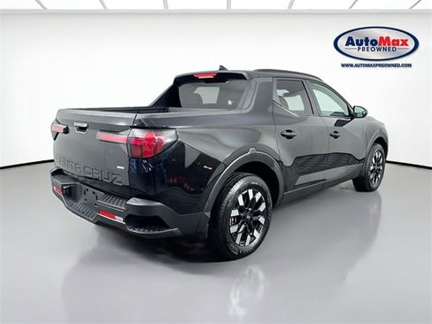 Used 2025 Hyundai Santa Cruz SEL image 2