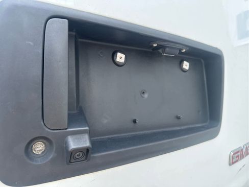 Used 2023 GMC Savana 2500 w/ Driver Convenience Package image 15