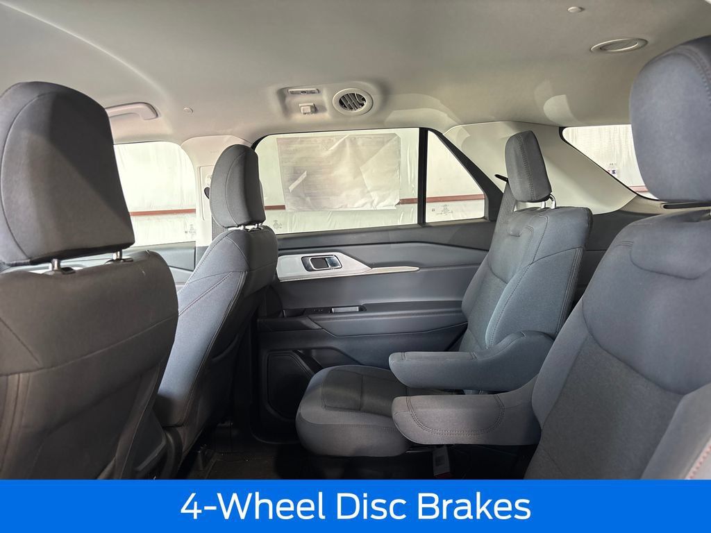 New 2026 Ford Explorer Active RWD image 37