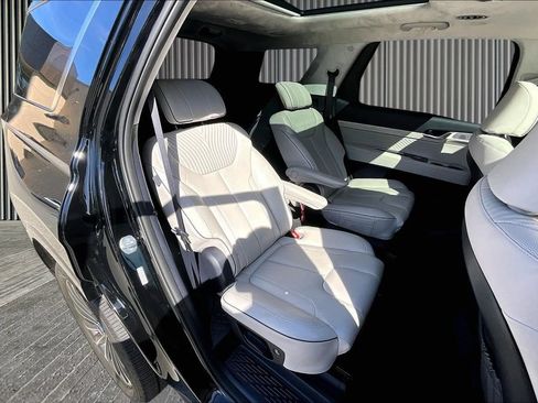Used 2024 Hyundai Palisade Calligraphy AWD/4WD image 27