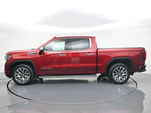 Used 2023 GMC Sierra 1500 Denali w/ Denali Reserve Package AWD/4WD image 5