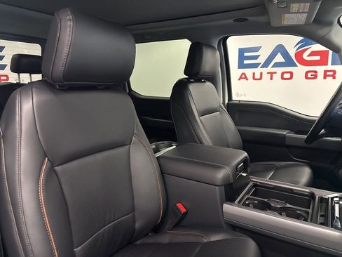 New 2026 Ford F250 Lariat w/ Black Appearance Package image 42