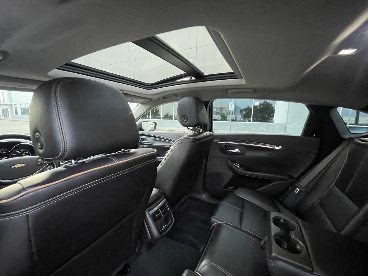 Used 2018 Chevrolet Impala Premier w/ Premier Confidence Package FWD image 7