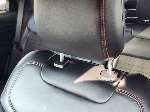 Used 2025 Ford Explorer ST-Line image 14