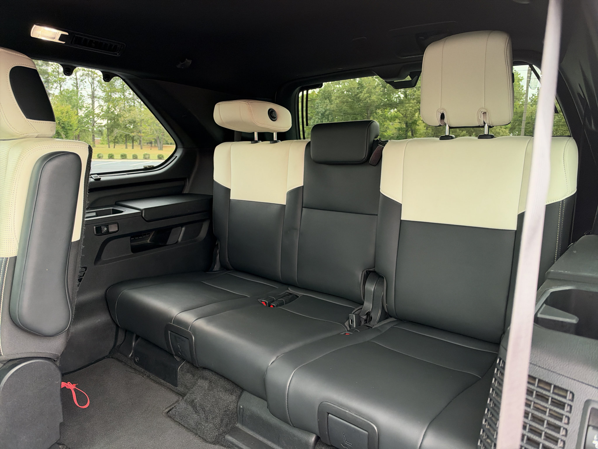 Used 2023 Toyota Sequoia Capstone AWD/4WD image 16