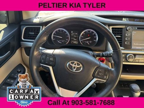 Used 2017 Toyota Highlander XLE image 20