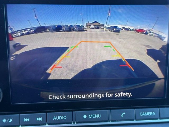Used 2024 Nissan Rogue S FWD image 2