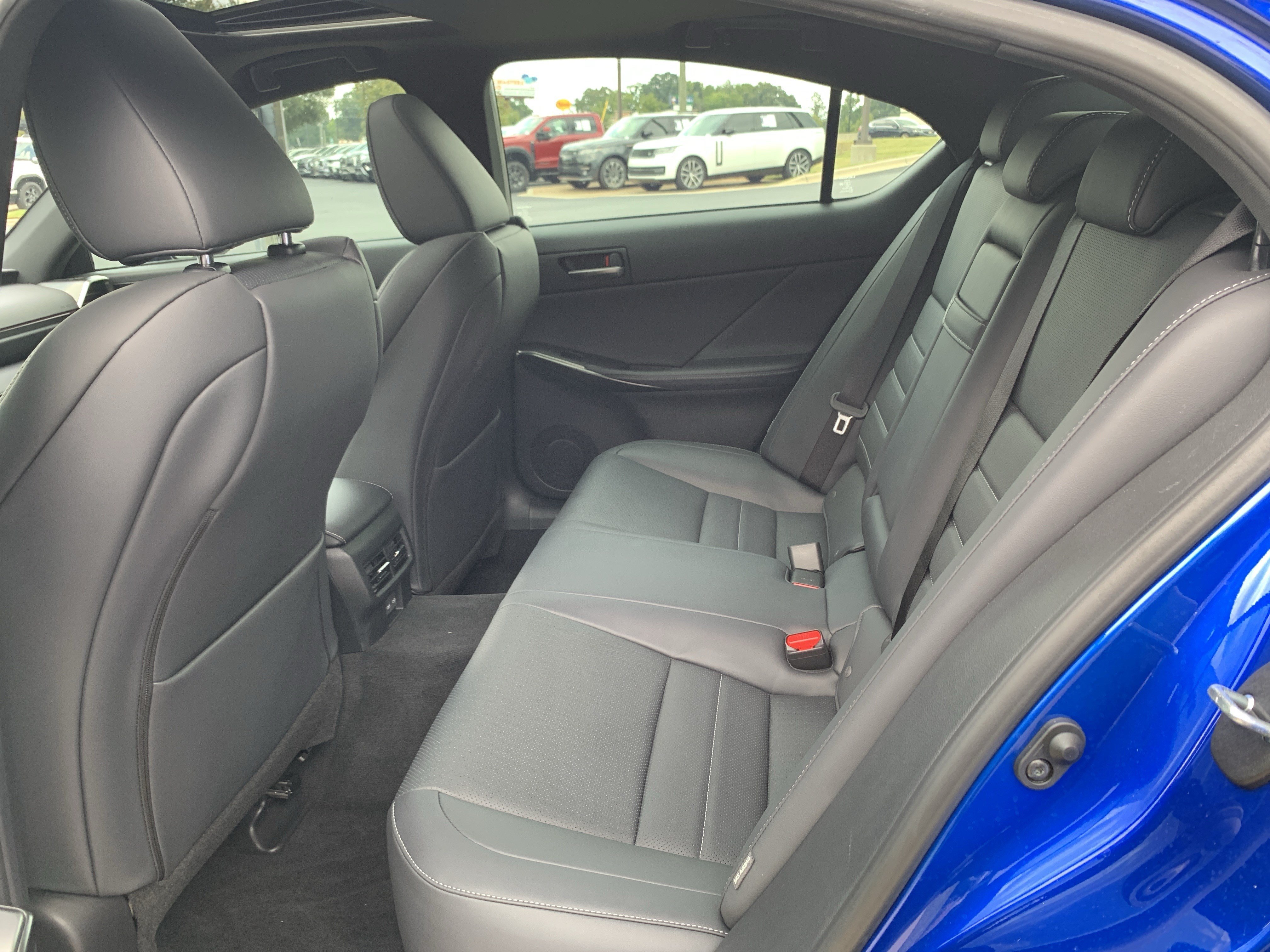 Used 2026 Lexus IS 350 F Sport w/ Technology Package RWD image 32