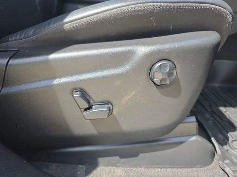 Used 2020 Jeep Grand Cherokee Limited w/ Luxury Group II image 52