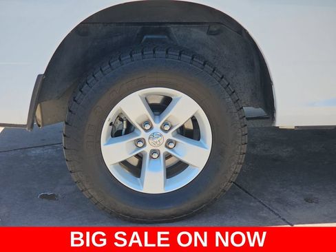 Used 2022 RAM 1500 Classic SLT w/ Electronics Group AWD/4WD image 37