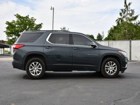 Used 2021 Chevrolet Traverse LT AWD/4WD image 8