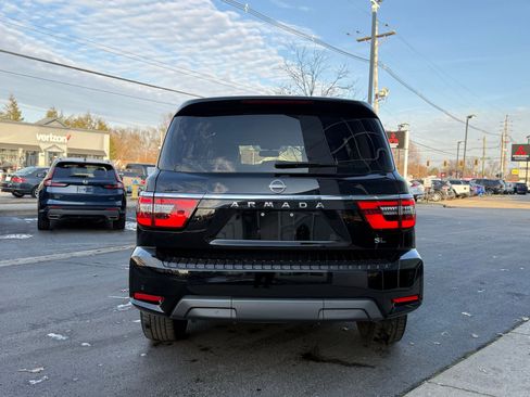 Used 2024 Nissan Armada SL w/ Captain's Chairs Package image 12