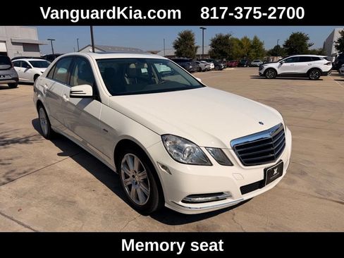 Used 2012 Mercedes-Benz E 350 BlueTEC Sedan image 5