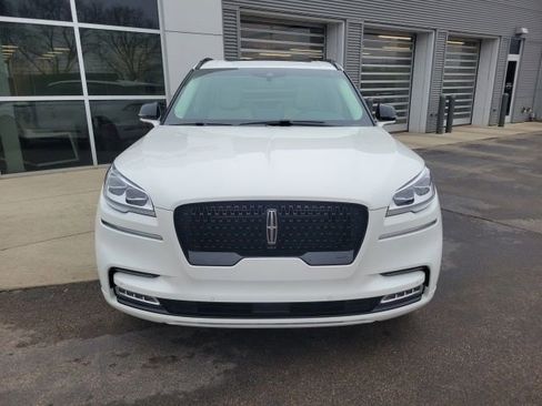 Certified 2024 Lincoln Aviator Black Label w/ Jet Package image 13