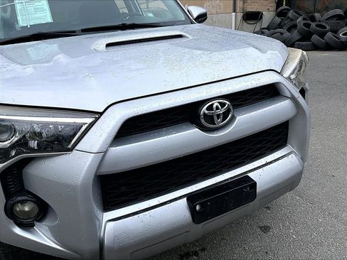 Used 2015 Toyota 4Runner Trail AWD/4WD image 25