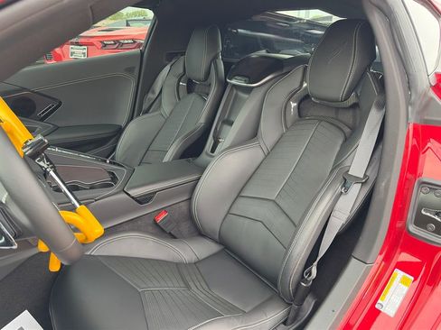 Used 2025 Chevrolet Corvette Stingray Preferred Cpe w/ Stealth Interior Trim Package RWD image 21