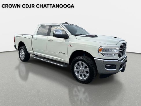Used 2023 RAM 2500 Laramie AWD/4WD image 2