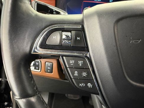 Used 2024 Lincoln Navigator Reserve image 16