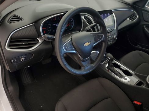 Used 2023 Chevrolet Malibu LT w/ Driver Confidence Package FWD image 9