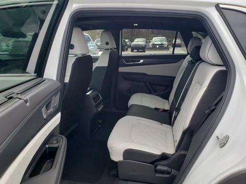 New 2026 Volkswagen Atlas Cross Sport SEL Premium R-Line AWD/4WD image 7
