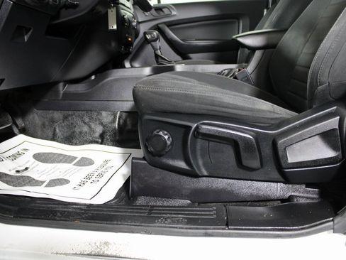 Used 2020 Ford Ranger XL w/ Equipment Group 101A Mid image 9