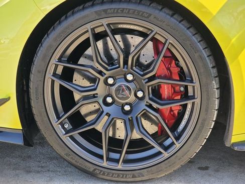 Used 2023 Chevrolet Corvette Z06 w/ Z07 Performance Package image 10