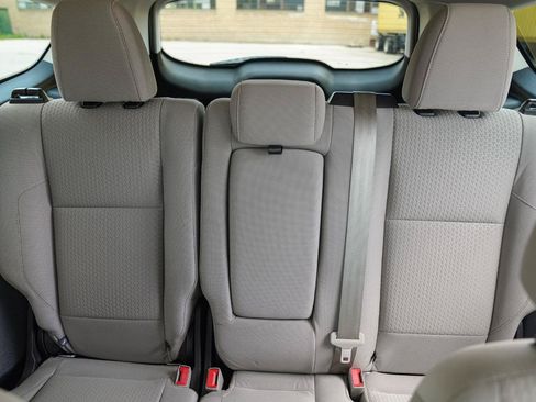 Used 2017 Ford Escape SE w/ Equipment Group 201A AWD/4WD image 32