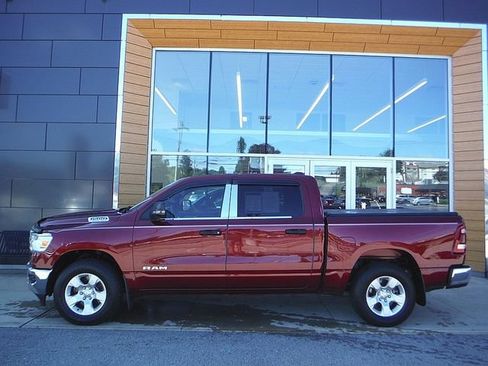 Used 2023 RAM 1500 Big Horn AWD/4WD image 2