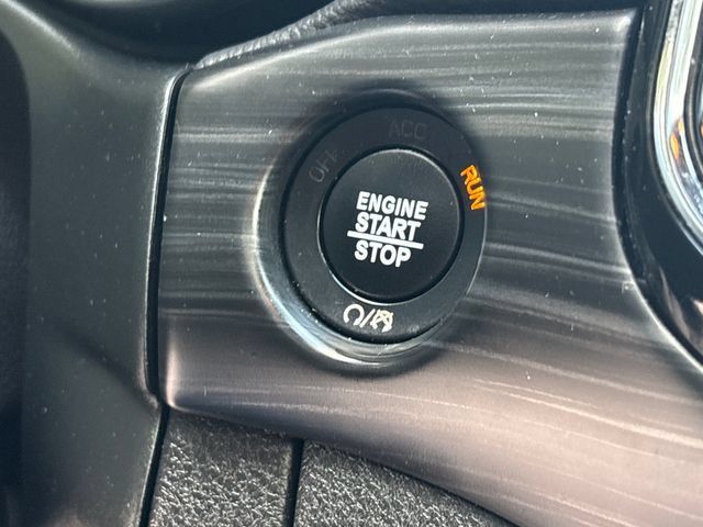 Used 2020 Jeep Grand Cherokee Altitude AWD/4WD image 33
