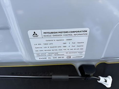 New 2026 Mitsubishi Outlander SE image 30