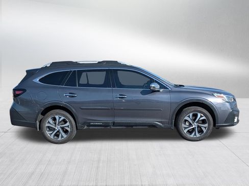 Used 2022 Subaru Outback Touring AWD/4WD image 8