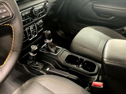 Used 2024 Jeep Wrangler Sport S w/ Convenience Group image 20
