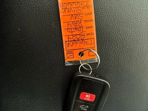 Used 2024 Toyota RAV4 XLE w/ Convenience Package FWD image 12